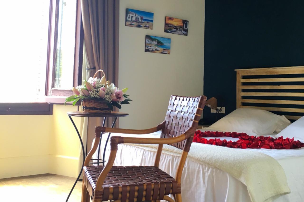 Mas De Baix Hotel Cabrils Luaran gambar