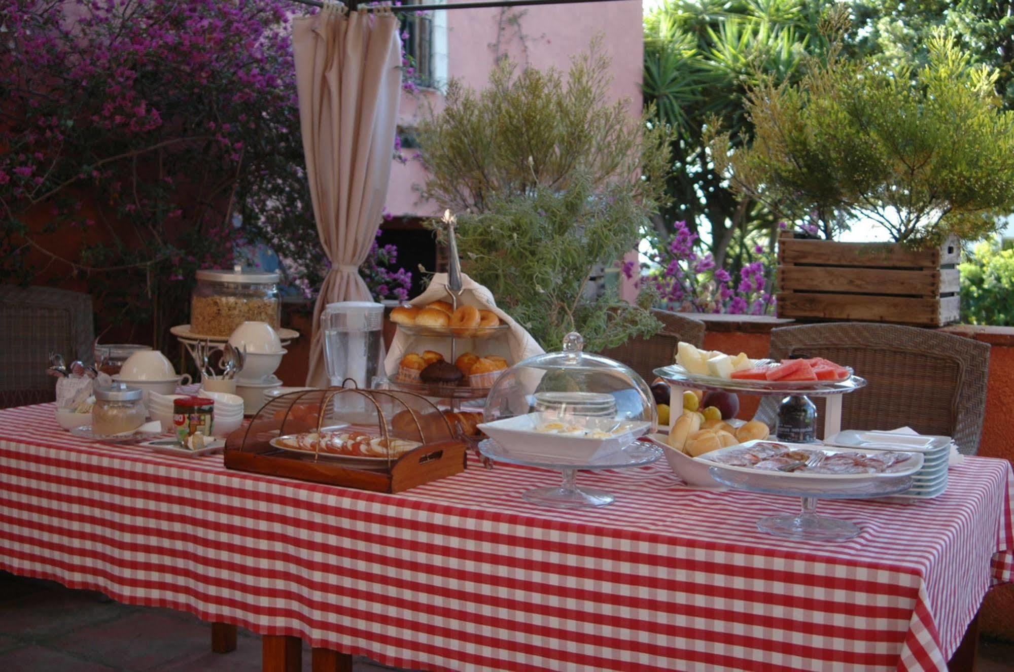 Mas De Baix Hotel Cabrils Luaran gambar